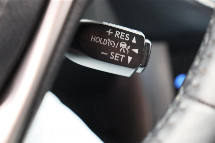Toyota RAV4 2.5 Hybrid Dynamic Sport Trekhaak Camera Stoelverwarming