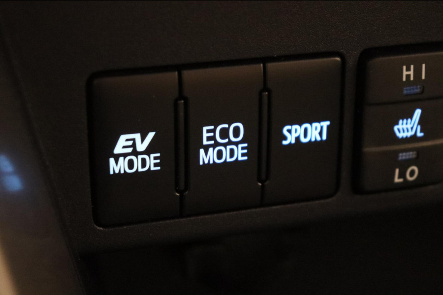 Toyota RAV4 2.5 Hybrid Dynamic Sport Trekhaak Camera Stoelverwarming
