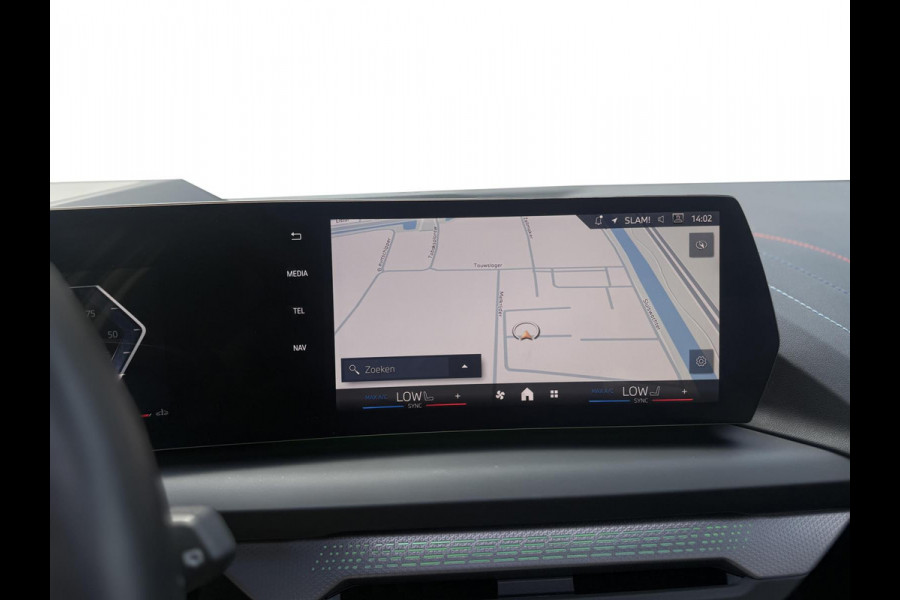 BMW 1-serie 120 | M-Sport Pro | Aero Pakket | Harman/Kardon | Hud| Carplay & Android Auto|Pano| Trekhaak | Shadow Line | Cruise|