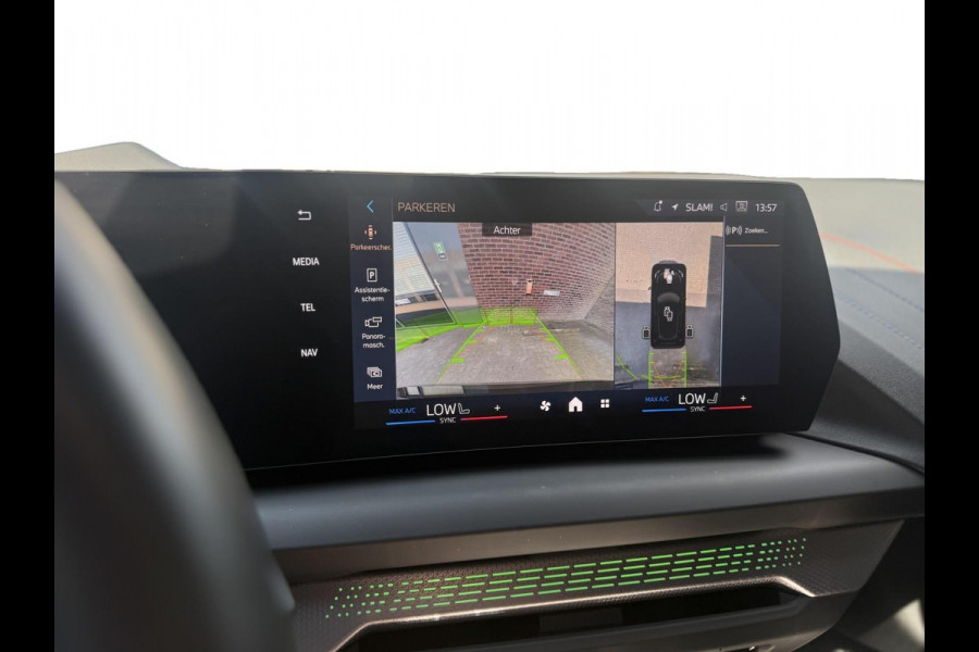 BMW 1-serie 120 | M-Sport Pro | Aero Pakket | Harman/Kardon | Hud| Carplay & Android Auto|Pano| Trekhaak | Shadow Line | Cruise|