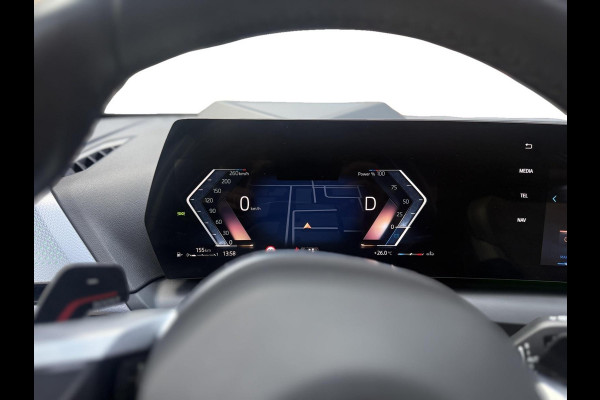 BMW 1-serie 120 | M-Sport Pro | Aero Pakket | Harman/Kardon | Hud| Carplay & Android Auto|Pano| Trekhaak | Shadow Line | Cruise|