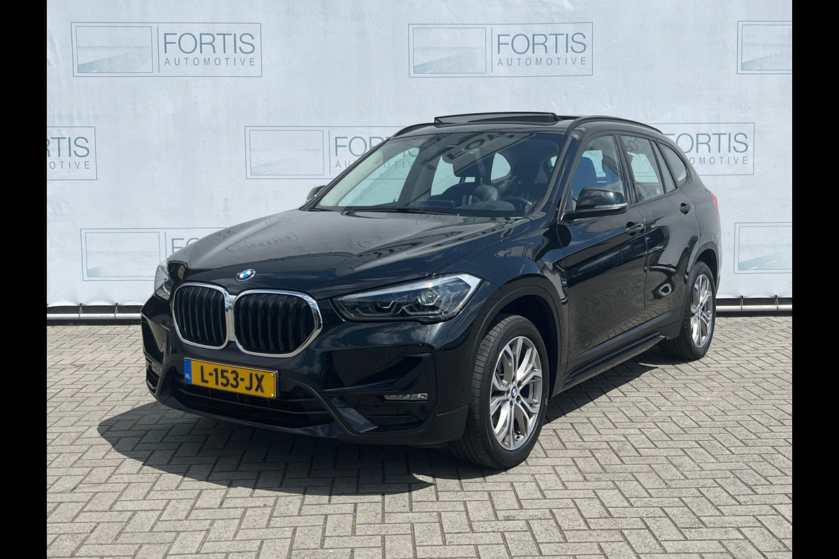 BMW X1 sDrive18i Executive Edition NL AUTO | PANO | TREKHAAK | CAMERA | BMW X1 sDrive18i Executive Edition NL AUTO | PANO | TREKHAAK | CAMERA |