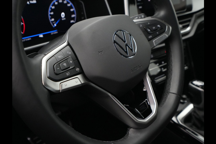 Volkswagen T-Roc 1.5 TSI 150pk DSG R-Line Navi via App Clima Pdc Lm Velgen 65