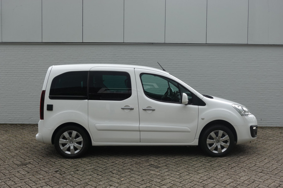 Citroën Berlingo 1.2 PureTech Feel | **MiniCamper** | Nav | A. camera | Airco | Trekhaak | Lage km