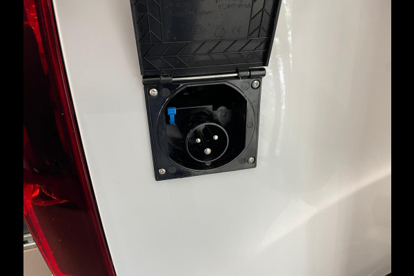Citroën Berlingo 1.2 PureTech Feel | **MiniCamper** | Nav | A. camera | Airco | Trekhaak | Lage km