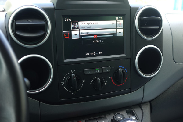 Citroën Berlingo 1.2 PureTech Feel | **MiniCamper** | Nav | A. camera | Airco | Trekhaak | Lage km