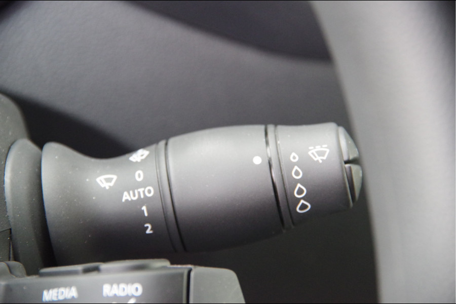 Renault Master T35 2.3 dCi 135PK L2H2 Work Edition CAMERA, NAVI, CRUISE, AIRCO, APPLE CARPLAY/ANDROID, PDC DUBBELE CABINE LEVERB.