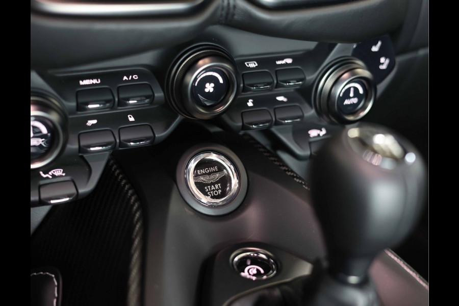 Aston Martin Vantage 4.0 V8 | Handbak - Carbon - Full option