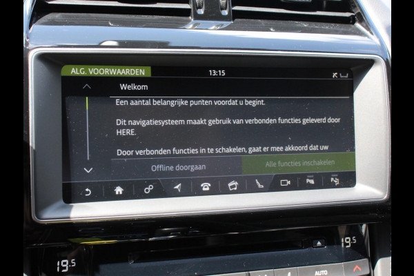 Jaguar F-Pace 5.0 V8 AWD SVR 551 pk Panorama dak | Meridian sound | Premium Pack | Light Pack | ACC | Leder | ADS |360 Camera