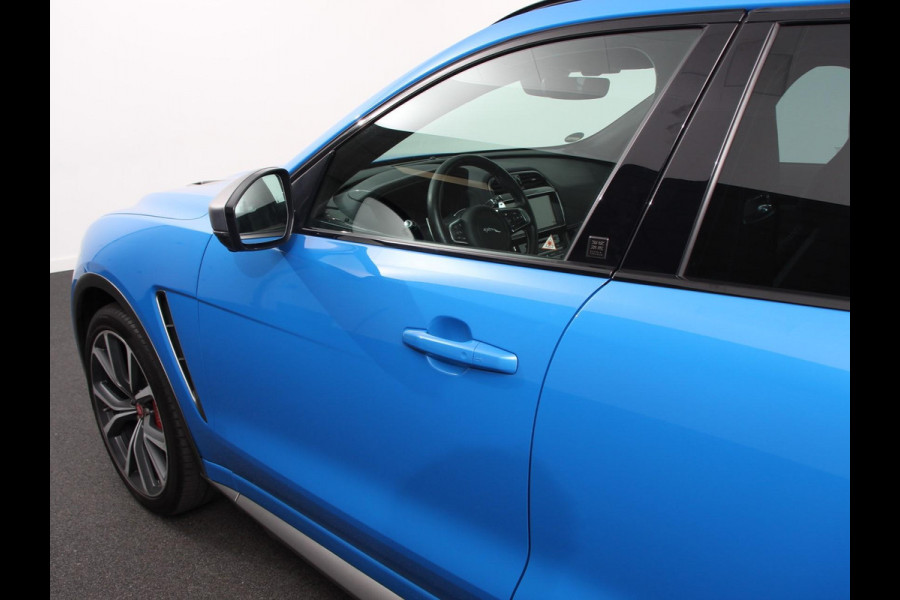 Jaguar F-Pace 5.0 V8 AWD SVR 551 pk Panorama dak | Meridian sound | Premium Pack | Light Pack | ACC | Leder | ADS |360 Camera