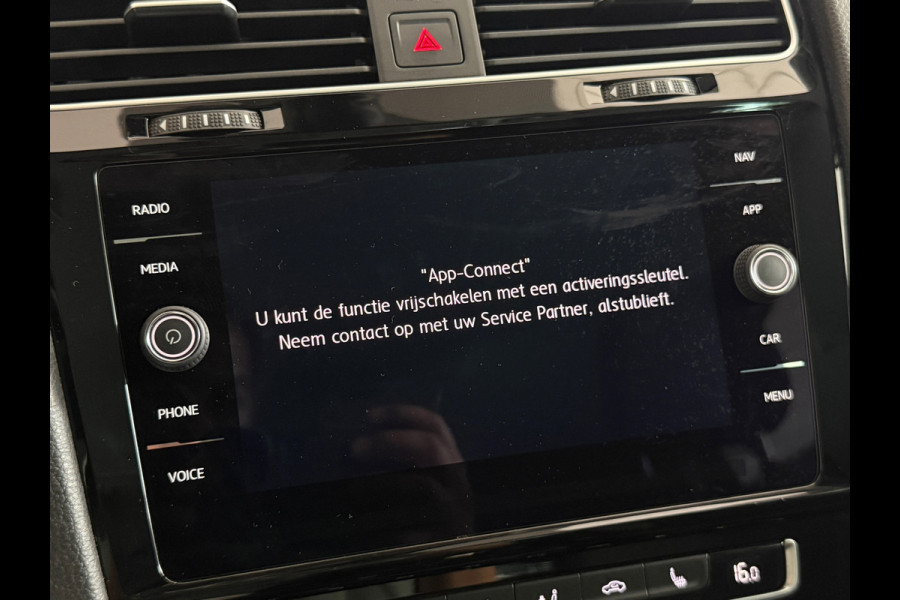Volkswagen Golf 1.5 TSI 150PK DSG Highline Business R-Line