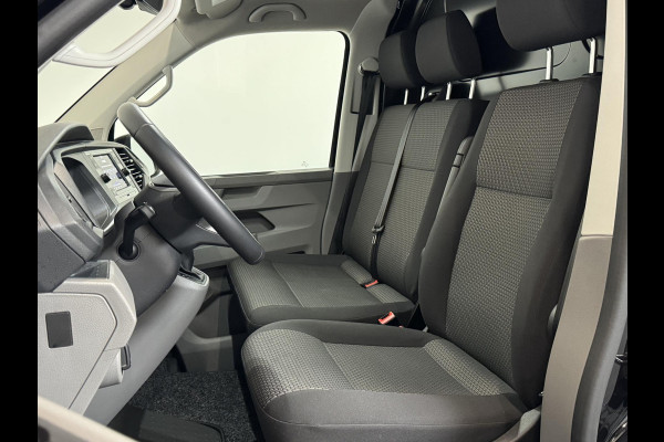 Volkswagen Transporter 150pk Automaat L2H1 28 Highline Navigatie Apple Carplay Cruise control Airco 3-Zits Euro6