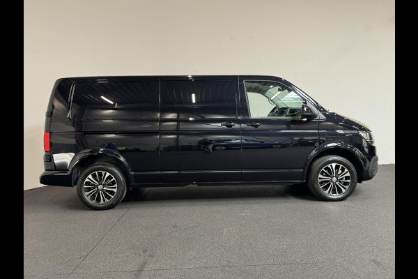 Volkswagen Transporter 150pk Automaat L2H1 28 Highline Navigatie Apple Carplay Cruise control Airco 3-Zits Euro6