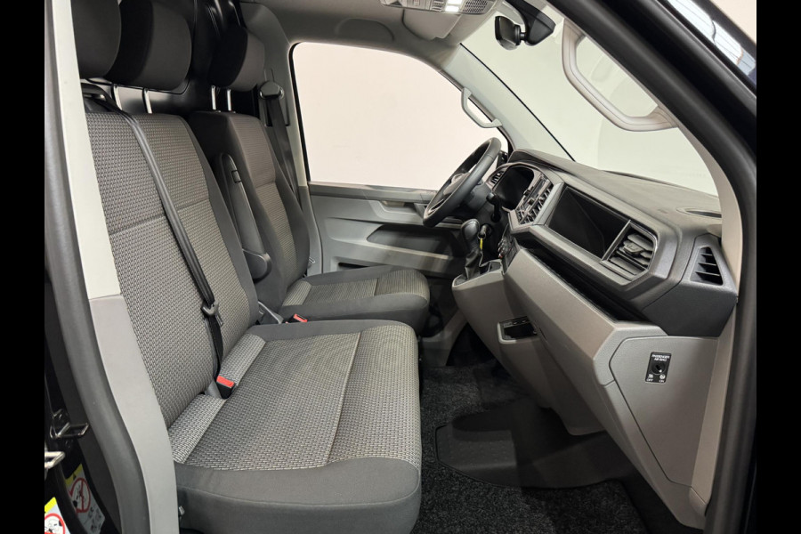 Volkswagen Transporter 150pk Automaat L2H1 28 Highline Navigatie Apple Carplay Cruise control Airco 3-Zits Euro6