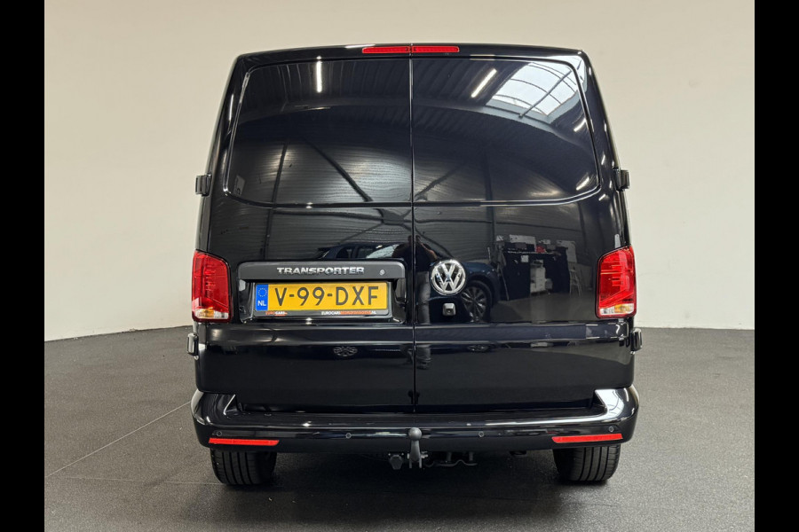 Volkswagen Transporter 150pk Automaat L2H1 28 Highline Navigatie Apple Carplay Cruise control Airco 3-Zits Euro6