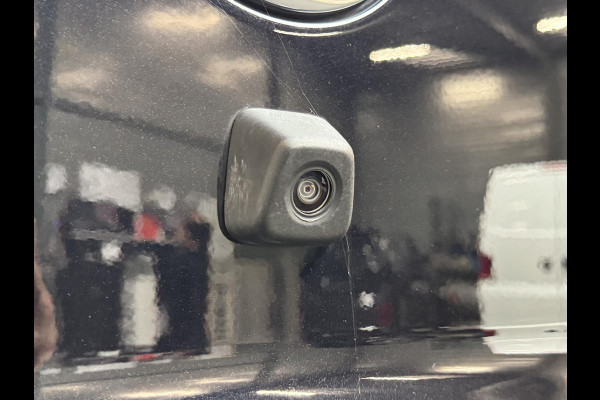Volkswagen Transporter 150pk Automaat L2H1 28 Highline Navigatie Apple Carplay Cruise control Airco 3-Zits Euro6