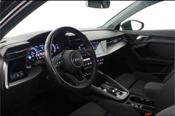 Audi A3 Sportback 40 TFSI e S line > 204pk/Daytona grijs/Adaptive cruise control/Stoelverwarming...
