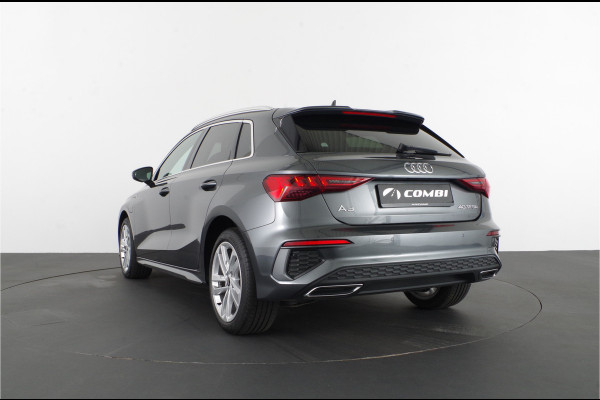 Audi A3 Sportback 40 TFSI e S line > 204pk/Daytona grijs/Adaptive cruise control/Stoelverwarming...