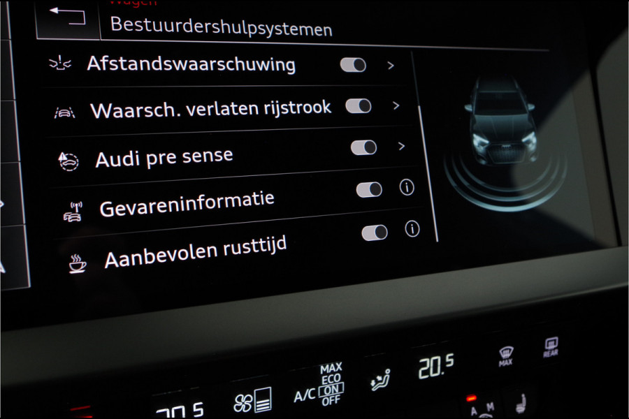 Audi A3 Sportback 40 TFSI e S line > 204pk/Daytona grijs/Adaptive cruise control/Stoelverwarming...