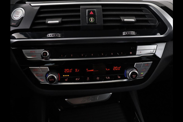 BMW X3 xDrive30i High Executive | Adaptive cruise | Head-Up | Leder | Carplay | Trekhaak | Camera | Stoelverwarming | Live Cockpit | 20'' lichtmetalen velgen | Keyless | Sportstoelen | Full LED | Navigatie