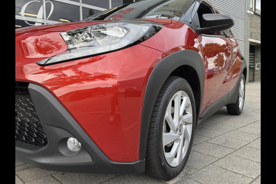 Toyota Aygo X 1.0 VVT-i MT Pulse - Airco I Sport velgen I Comfort pakket I Achteruitrij camera I 46.000 KM Dealer onderhouden