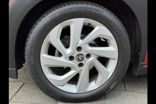 Toyota Aygo X 1.0 VVT-i MT Pulse - Airco I Sport velgen I Comfort pakket I Achteruitrij camera I 46.000 KM Dealer onderhouden