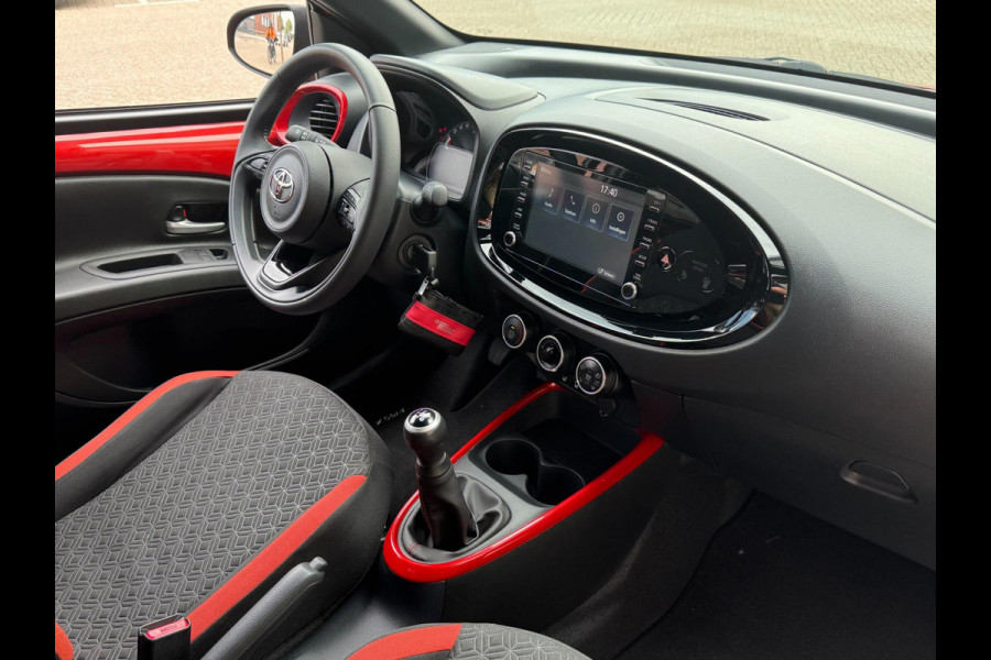 Toyota Aygo X 1.0 VVT-i MT Pulse - Airco I Sport velgen I Comfort pakket I Achteruitrij camera I 46.000 KM Dealer onderhouden