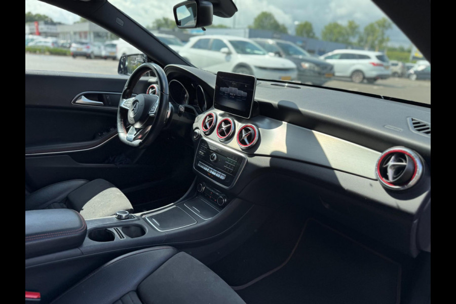 Mercedes-Benz CLA-Klasse Shooting Brake 180 Business Solution AMG Camera Stoelv.
