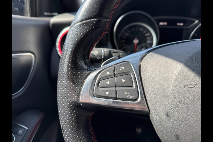 Mercedes-Benz CLA-Klasse Shooting Brake 180 Business Solution AMG Camera Stoelv.