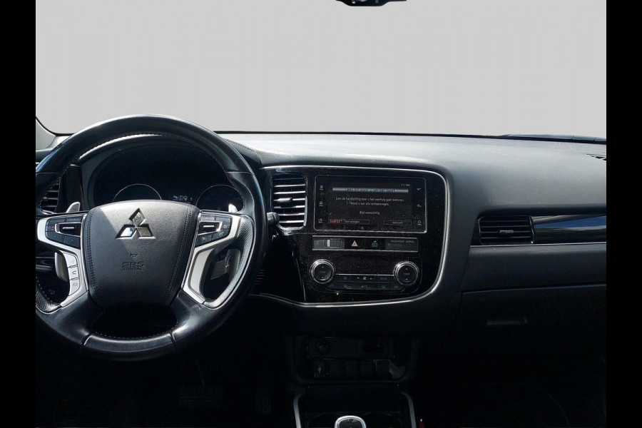 Mitsubishi Outlander 2.4 PHEV Intense S Met de S van sportiviteit , zie omschrijving met sportieve opties