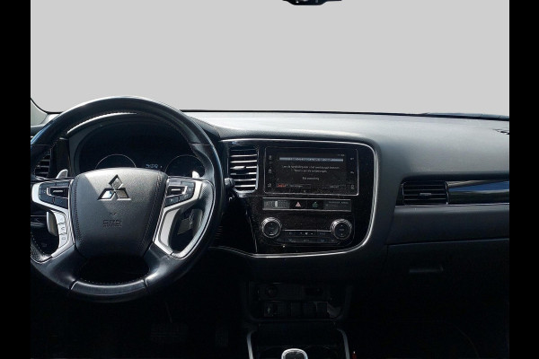 Mitsubishi Outlander 2.4 PHEV Intense S Met de S van sportiviteit , zie omschrijving met sportieve opties