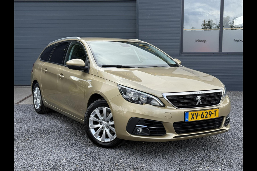 Peugeot 308 SW 1.2 PureTech Allure 1e Eigenaar,131pk,Navi,Clima,6 Bak,Cruise,PDC,Trekhaak,Apple Carplay,Dealer Onderhouden,APK tot 05-2026