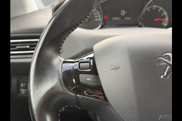Peugeot 308 SW 1.2 PureTech Allure 1e Eigenaar,131pk,Navi,Clima,6 Bak,Cruise,PDC,Trekhaak,Apple Carplay,Dealer Onderhouden,APK tot 05-2026