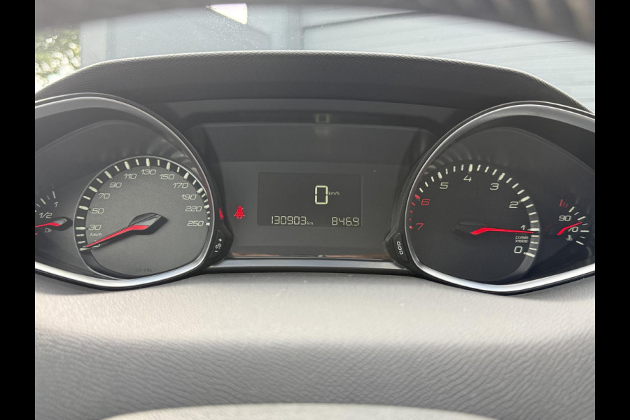Peugeot 308 SW 1.2 PureTech Allure 1e Eigenaar,131pk,Navi,Clima,6 Bak,Cruise,PDC,Trekhaak,Apple Carplay,Dealer Onderhouden,APK tot 05-2026