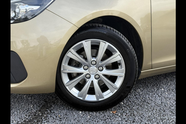 Peugeot 308 SW 1.2 PureTech Allure 1e Eigenaar,131pk,Navi,Clima,6 Bak,Cruise,PDC,Trekhaak,Apple Carplay,Dealer Onderhouden,APK tot 05-2026