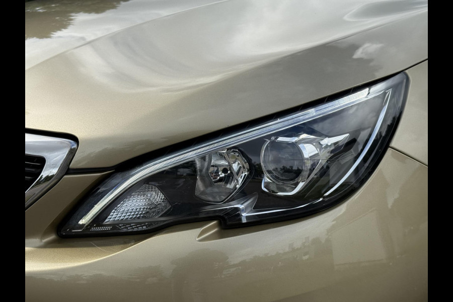 Peugeot 308 SW 1.2 PureTech Allure 1e Eigenaar,131pk,Navi,Clima,6 Bak,Cruise,PDC,Trekhaak,Apple Carplay,Dealer Onderhouden,APK tot 05-2026