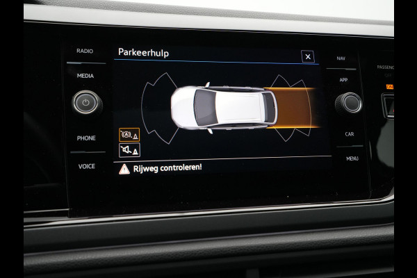 Volkswagen Taigo 1.0 TSI 110pk R-Line Panoramadak Navigatie via App Clima Pdc Lm Velgen 250