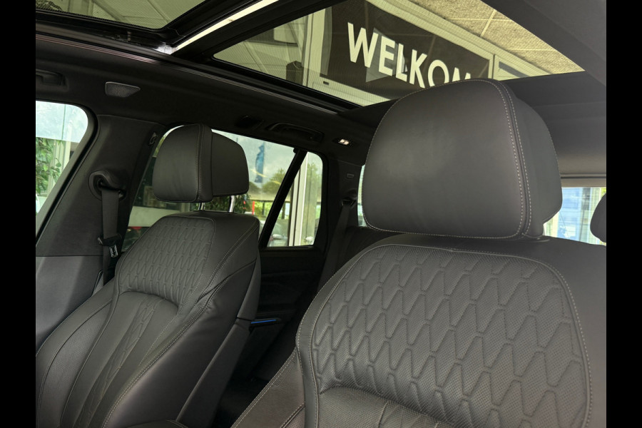 BMW X5 XDrive45e M-Sport 4-Wielsturing|Carbon|B&W|Skylounge|Massage