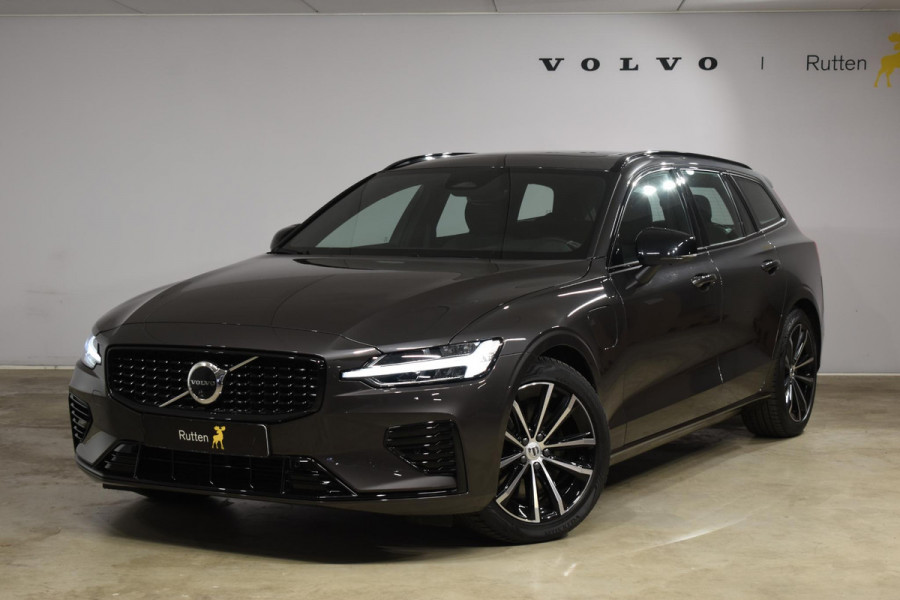 Volvo V60 T6 350PK Automaat AWD Plus Dark / Navigatie / 360 Camera / Panorama Dak / Adaptieve Cruise Control / Harman Kardon / Elektrische Stoelen / LM Velgen / Trekhaak /