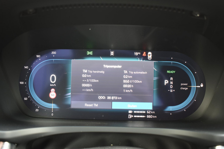 Volvo V60 T6 350PK Automaat AWD Plus Dark / Navigatie / 360 Camera / Panorama Dak / Adaptieve Cruise Control / Harman Kardon / Elektrische Stoelen / LM Velgen / Trekhaak /