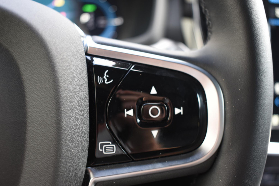 Volvo V60 T6 350PK Automaat AWD Plus Dark / Navigatie / 360 Camera / Panorama Dak / Adaptieve Cruise Control / Harman Kardon / Elektrische Stoelen / LM Velgen / Trekhaak /