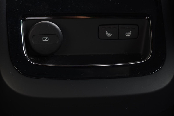 Volvo V60 T6 350PK Automaat AWD Plus Dark / Navigatie / 360 Camera / Panorama Dak / Adaptieve Cruise Control / Harman Kardon / Elektrische Stoelen / LM Velgen / Trekhaak /