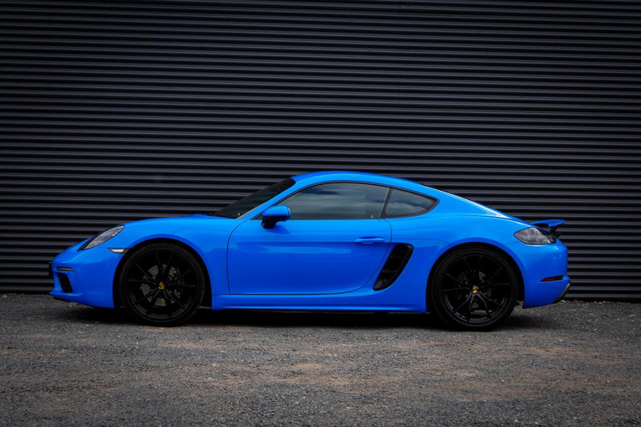 Porsche 718 Cayman 2.0 / Sportuitlaat / Sportchrono / 20'' / Wrap (Origineel Lava Oranje)