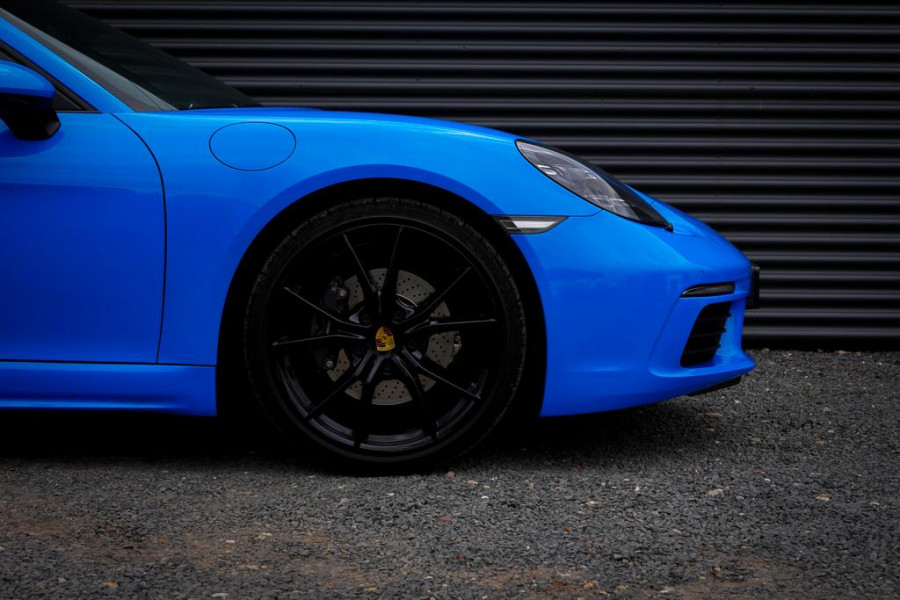 Porsche 718 Cayman 2.0 / Sportuitlaat / Sportchrono / 20'' / Wrap (Origineel Lava Oranje)