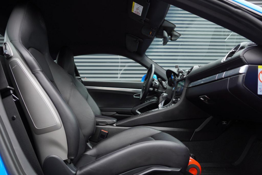 Porsche 718 Cayman 2.0 / Sportuitlaat / Sportchrono / 20'' / Wrap (Origineel Lava Oranje)