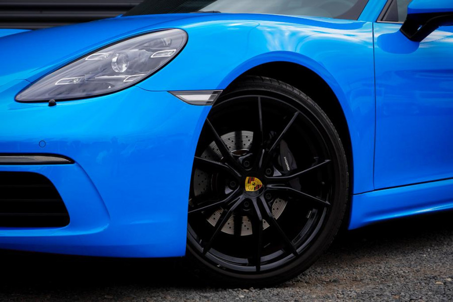 Porsche 718 Cayman 2.0 / Sportuitlaat / Sportchrono / 20'' / Wrap (Origineel Lava Oranje)