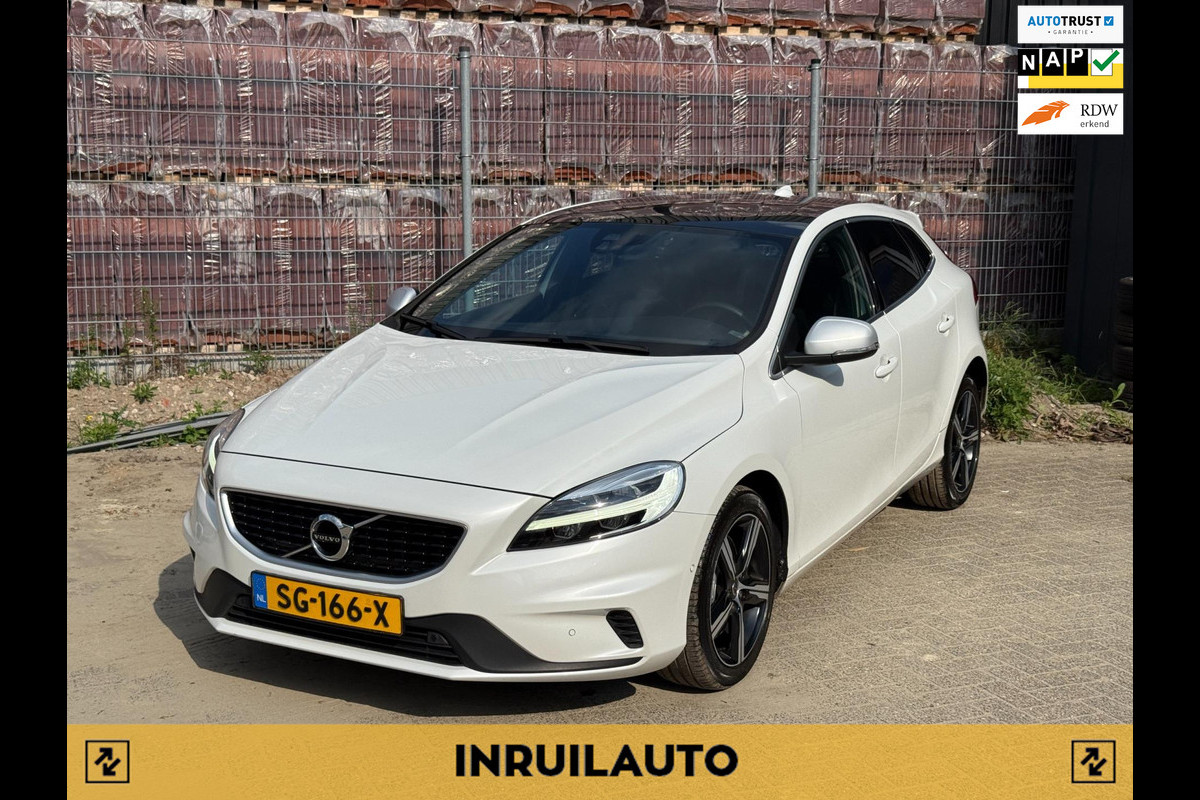 Volvo V40 2.0 T4 R-Design|NAP|Leder|Pano|Cam|Onderhoud| Volvo V40 2.0 T4 R-Design|NAP|Leder|Pano|Cam|Onderhoud|