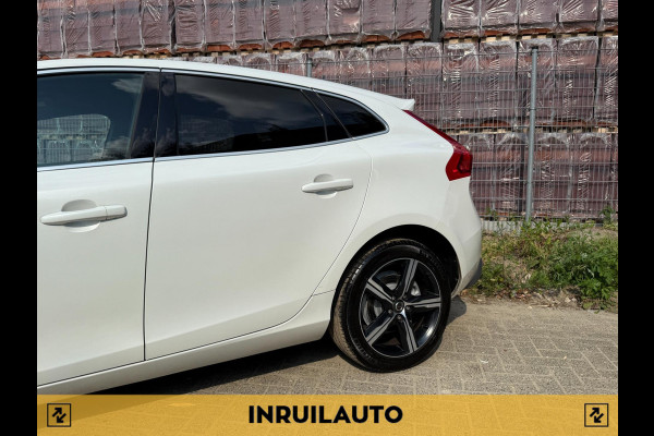 Volvo V40 2.0 T4 R-Design|NAP|Leder|Pano|Cam|Onderhoud|