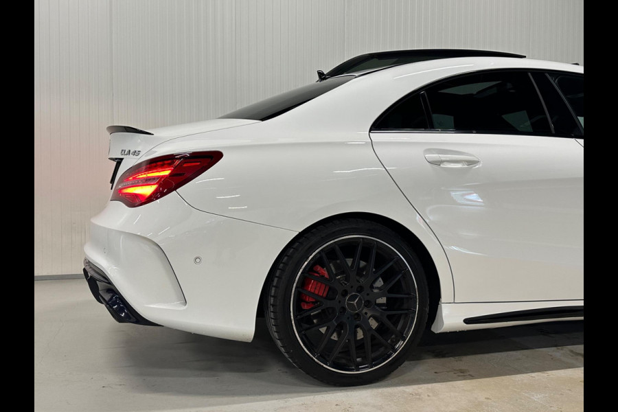 Mercedes-Benz CLA-Klasse AMG 45 4MATIC | KUIPSTOELEN | PANO | AERODYNAMIC | MEMORY SEATS