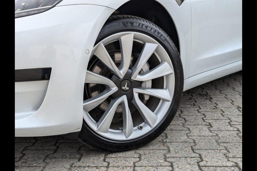 Tesla Model 3 Standard RWD Plus 60 kWh PANO LEDER AUTOPILOT